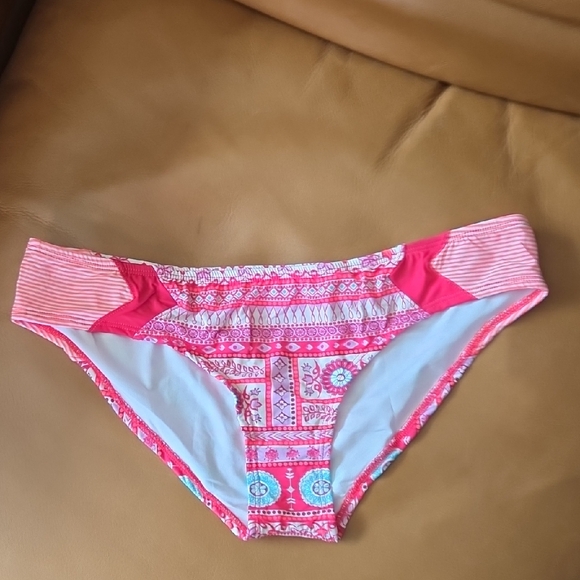 Carve Designs Pink and White Bikini Bottom - Picture 1 of 3